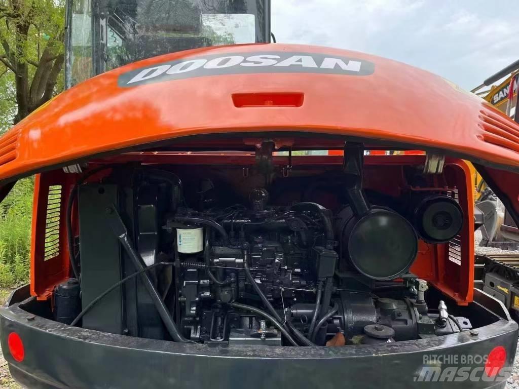 Doosan DH 60-7 حفارات صغيرة أقل من 7 طن (حفارات صغيرة)