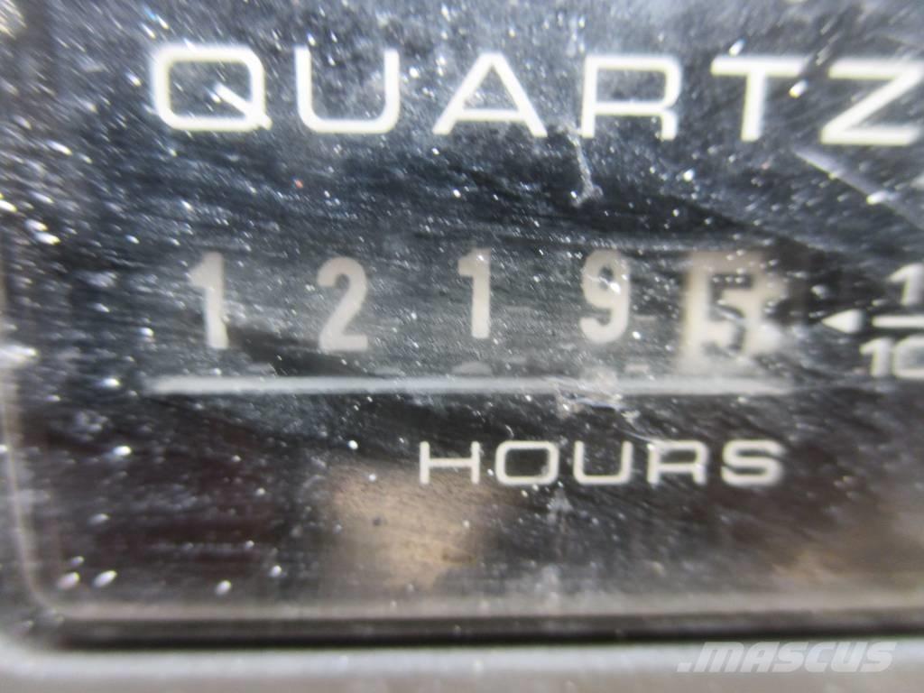 JLG 3246 ES رافعات مقصية الشكل