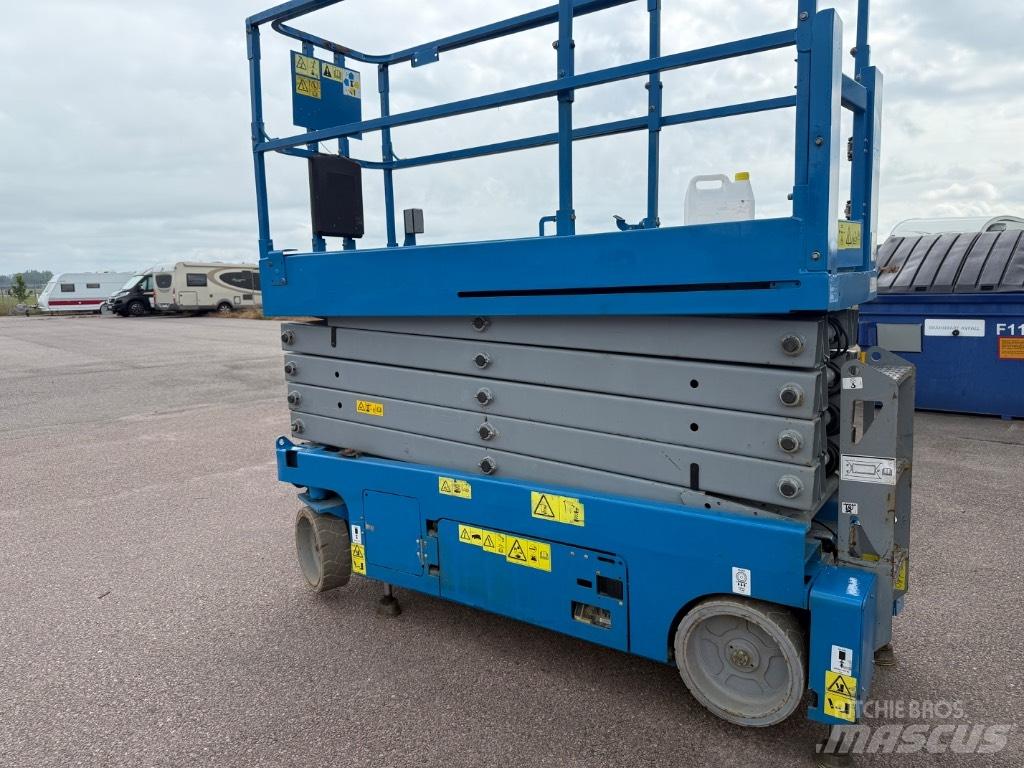 Genie GS3232 رافعات مقصية الشكل