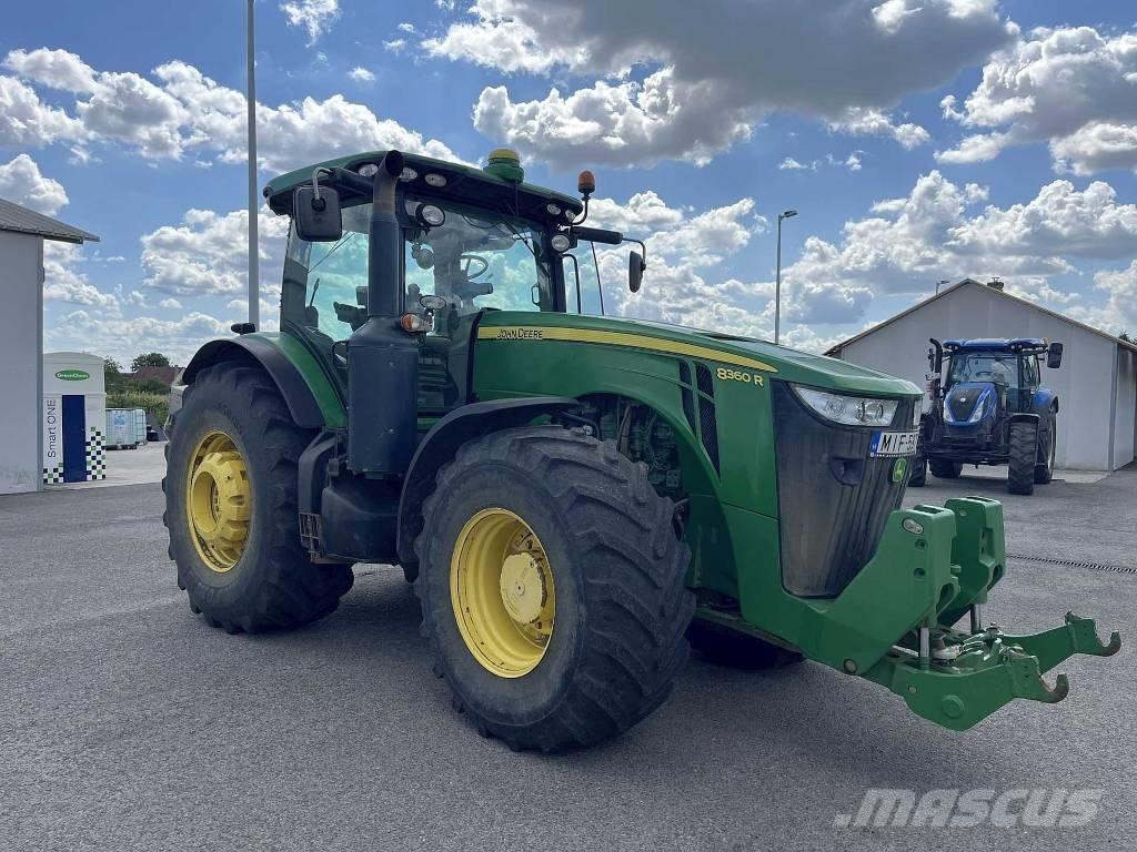 John Deere 8360 R الجرارات