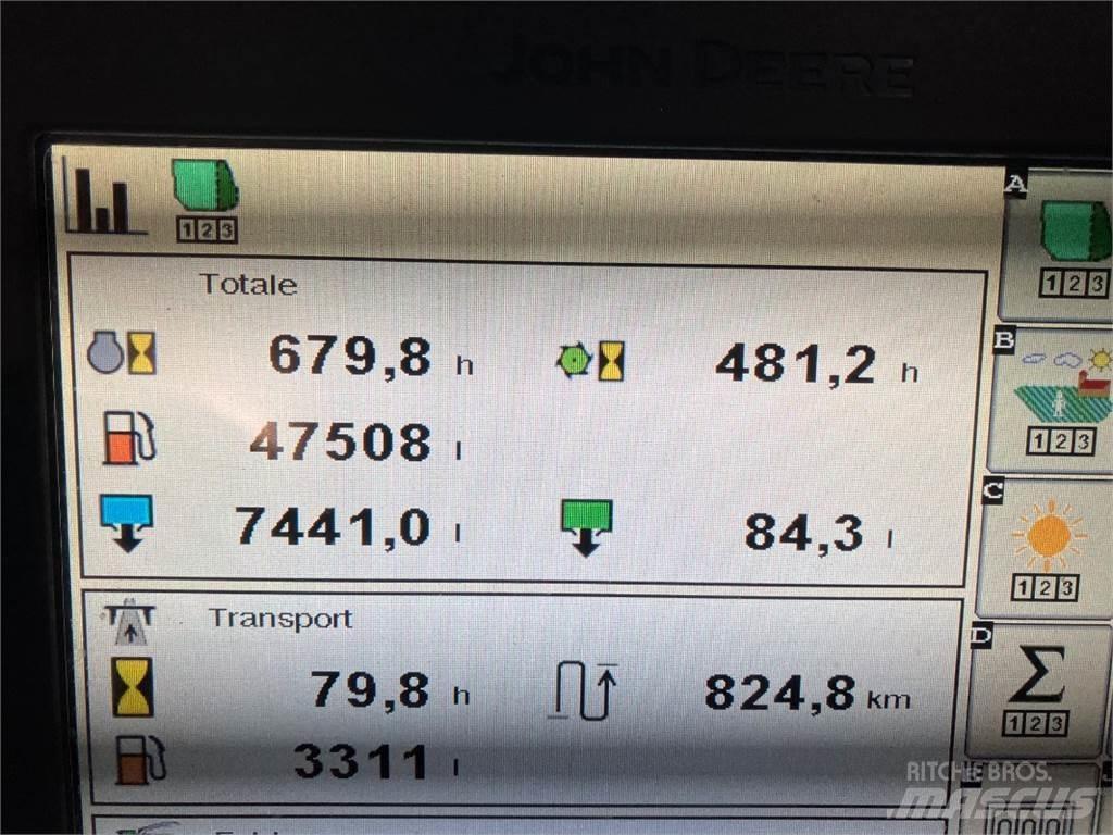 John Deere 9700i حصادات الأعلاف