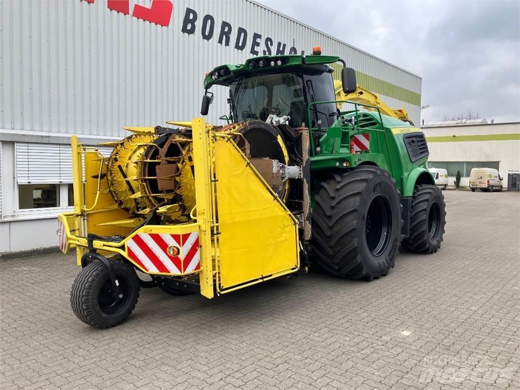 John Deere 9700i حصادات الأعلاف