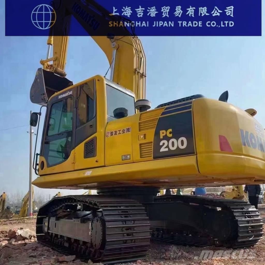 Komatsu PC 200 حفارات زحافة