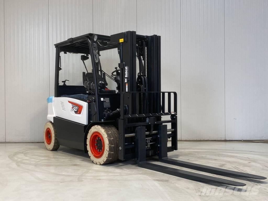 Bobcat B50XC-7 شاحنات ذات رافعات شوكية تعمل بالكهرباء