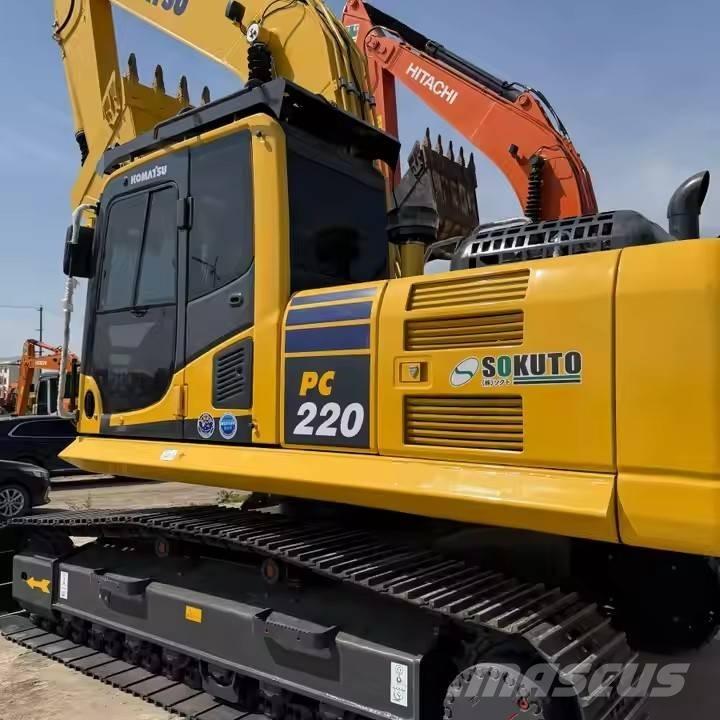 Komatsu PC 220 LC-8 حفارات زحافة
