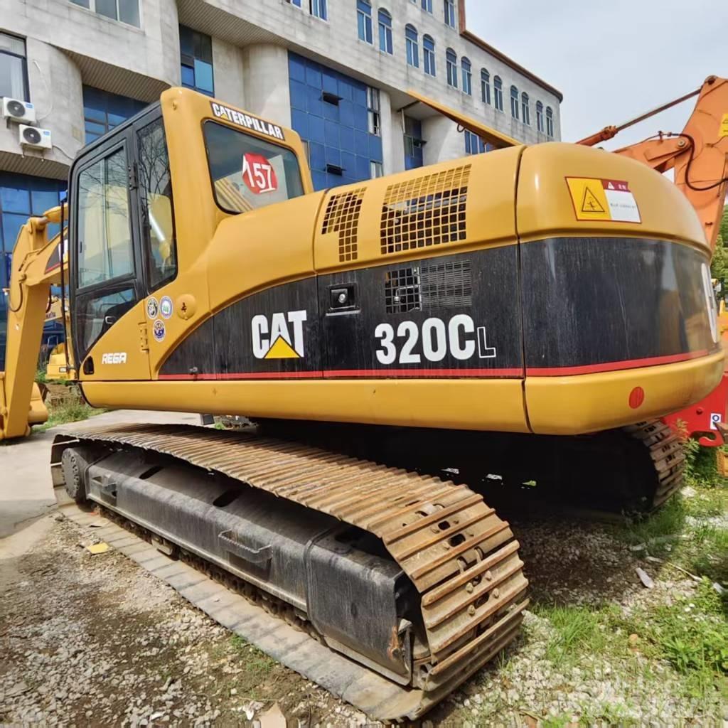 CAT 320 C L حفارات زحافة