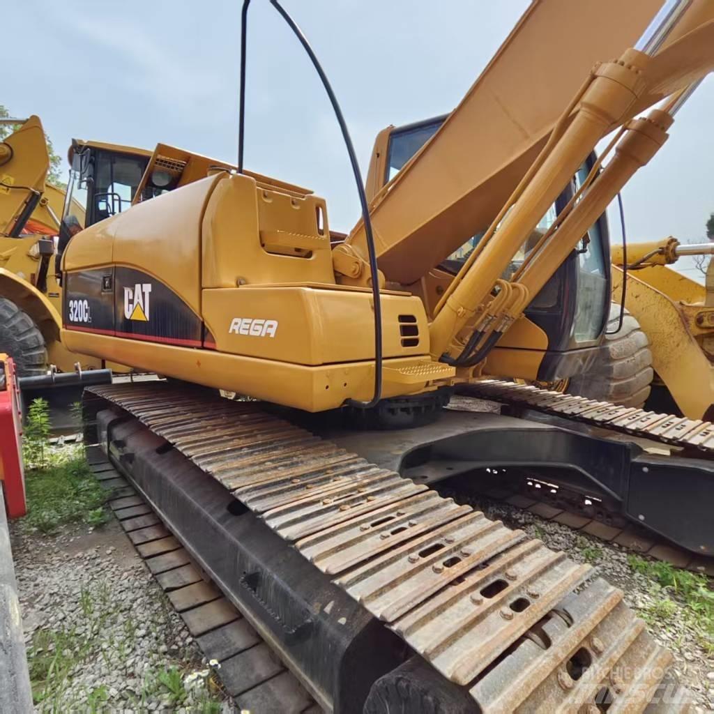CAT 320 C L حفارات زحافة