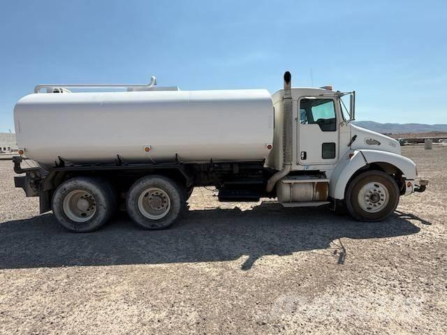 Kenworth T 300 صهاريج مياه