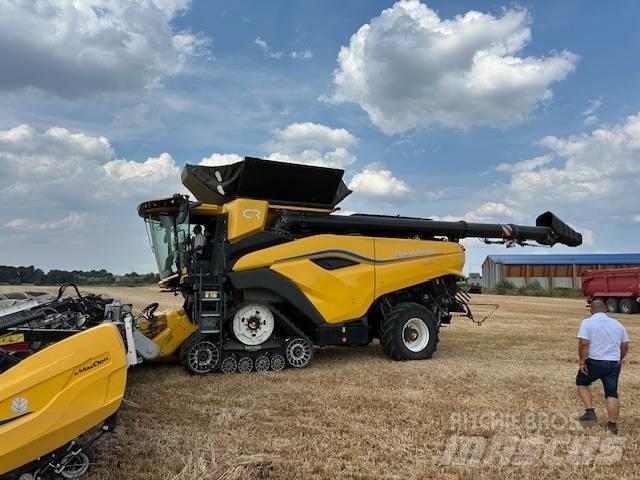 New Holland CR11 حصادات