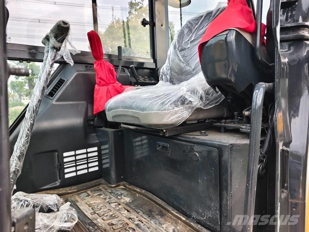 Komatsu PC 55 MR حفارات صغيرة أقل من 7 طن (حفارات صغيرة)