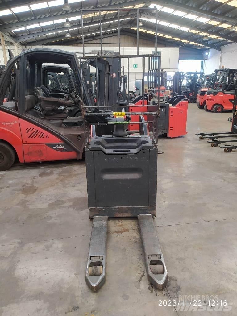 Linde T20 SP رافعة منخفضة المستوى ذات منصة
