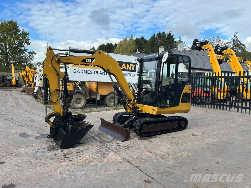 CAT 302.5 C حفارات صغيرة أقل من 7 طن (حفارات صغيرة)