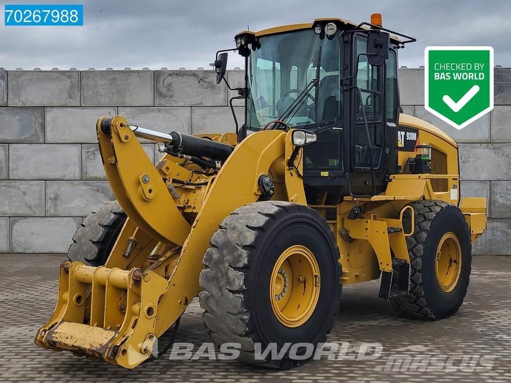 CAT 930 M لوادر بعجل