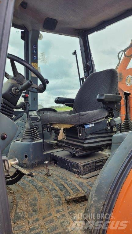 Fiat-Hitachi FB 100 لوادر ذات جرافات عكسية