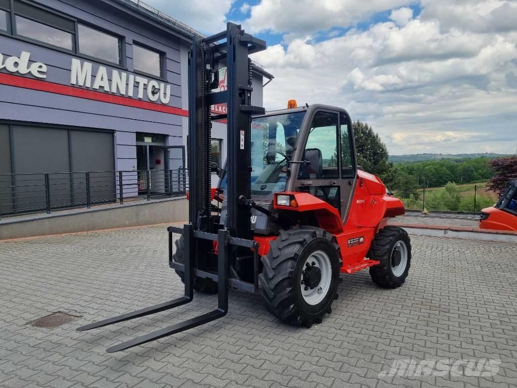 Manitou M26-4 شاحنات الطرق الوعرة