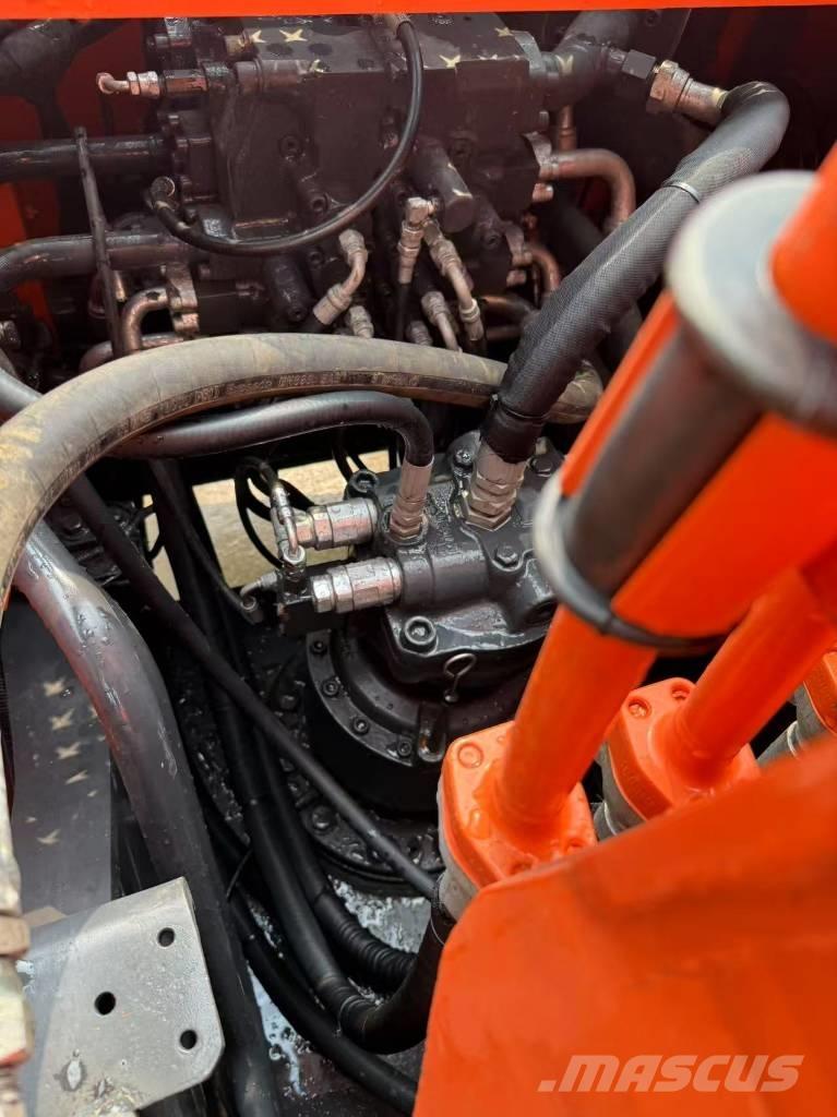 Doosan DX 225 LCA حفارات زحافة