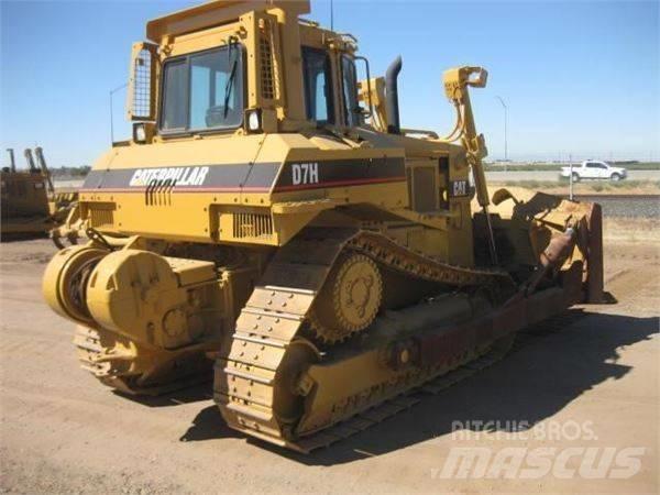 CAT D 7 H بلدوزرات مجنزرة