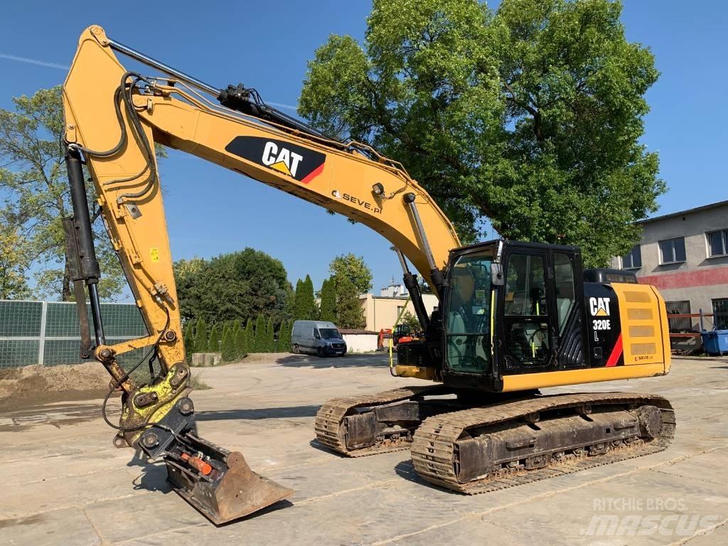 CAT 320 EL حفارات زحافة