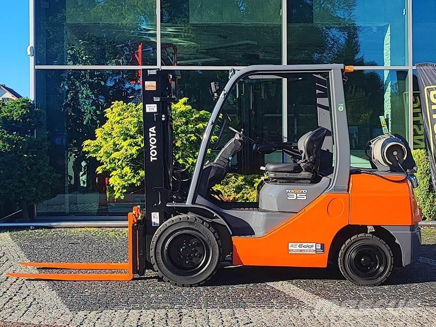 Toyota 02-8FGJF35 شاحنات LPG