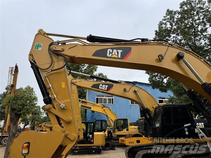 CAT 336 D حفارات زحافة