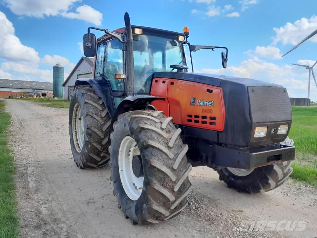 Valmet 8450 Mega الجرارات