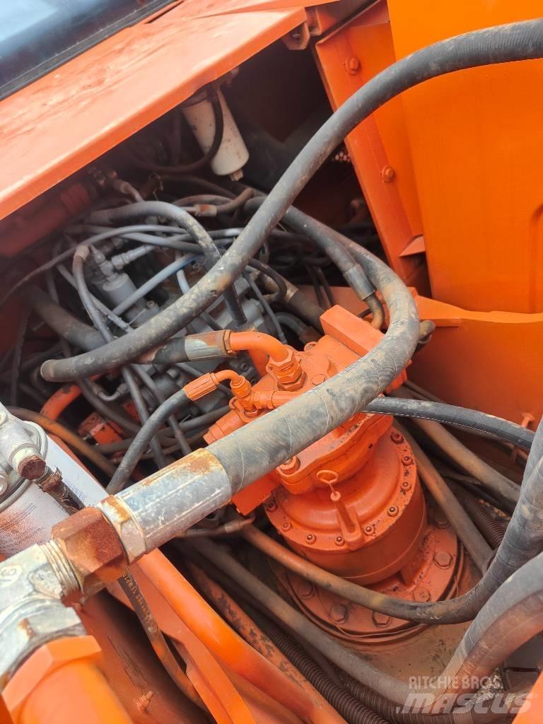 Doosan 220 LC-7 حفارات زحافة