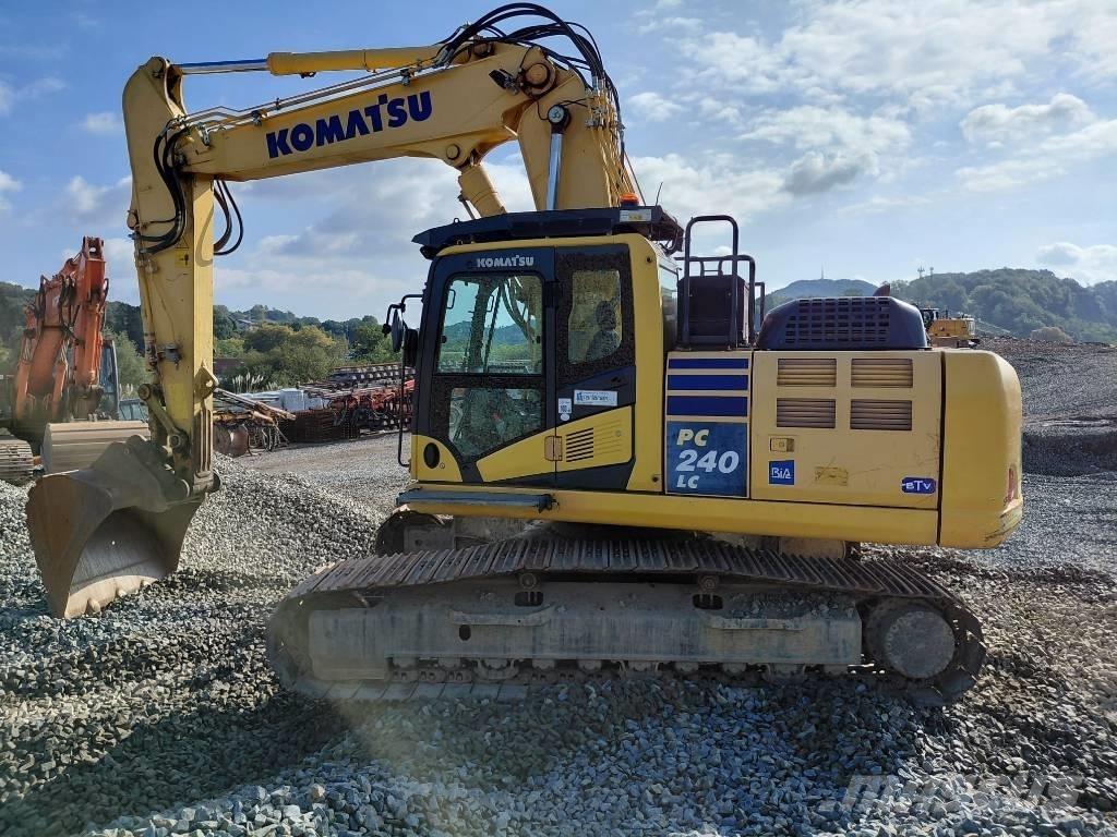 Komatsu PC 240 LC-10 حفارات زحافة