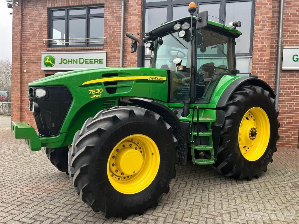 John Deere 7830 الجرارات