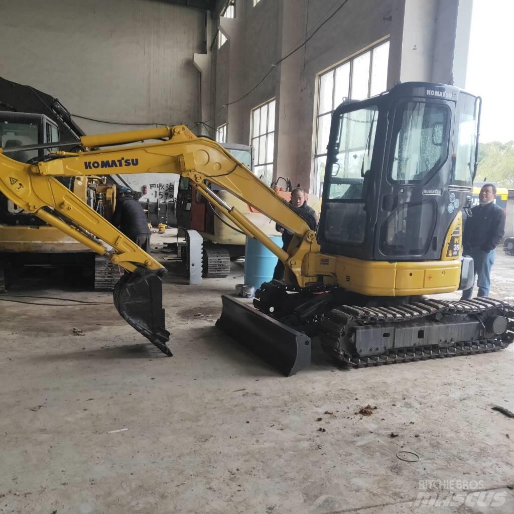 Komatsu PC 30 MRX-2 حفارات زحافة