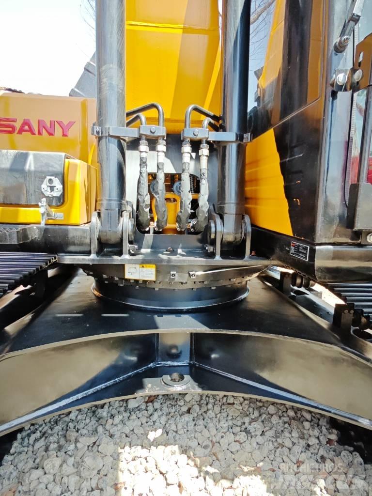 Sany SY 215 C حفارات زحافة