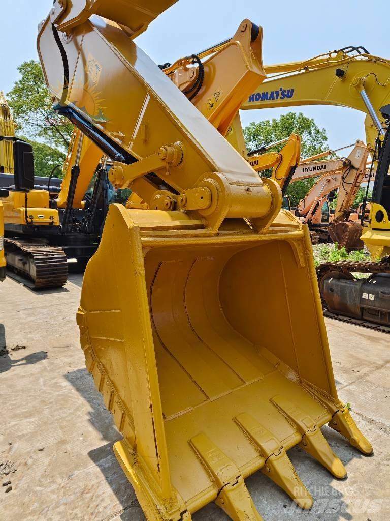 CAT 336 D حفارات زحافة