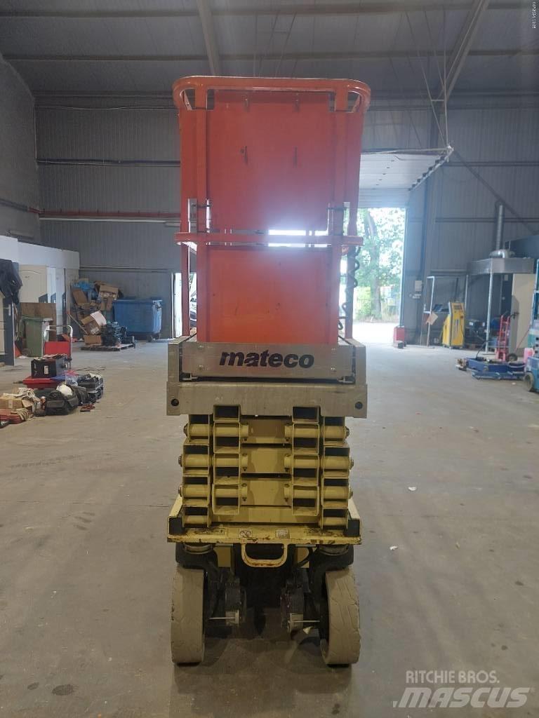 JLG 2630 ES رافعات مقصية الشكل