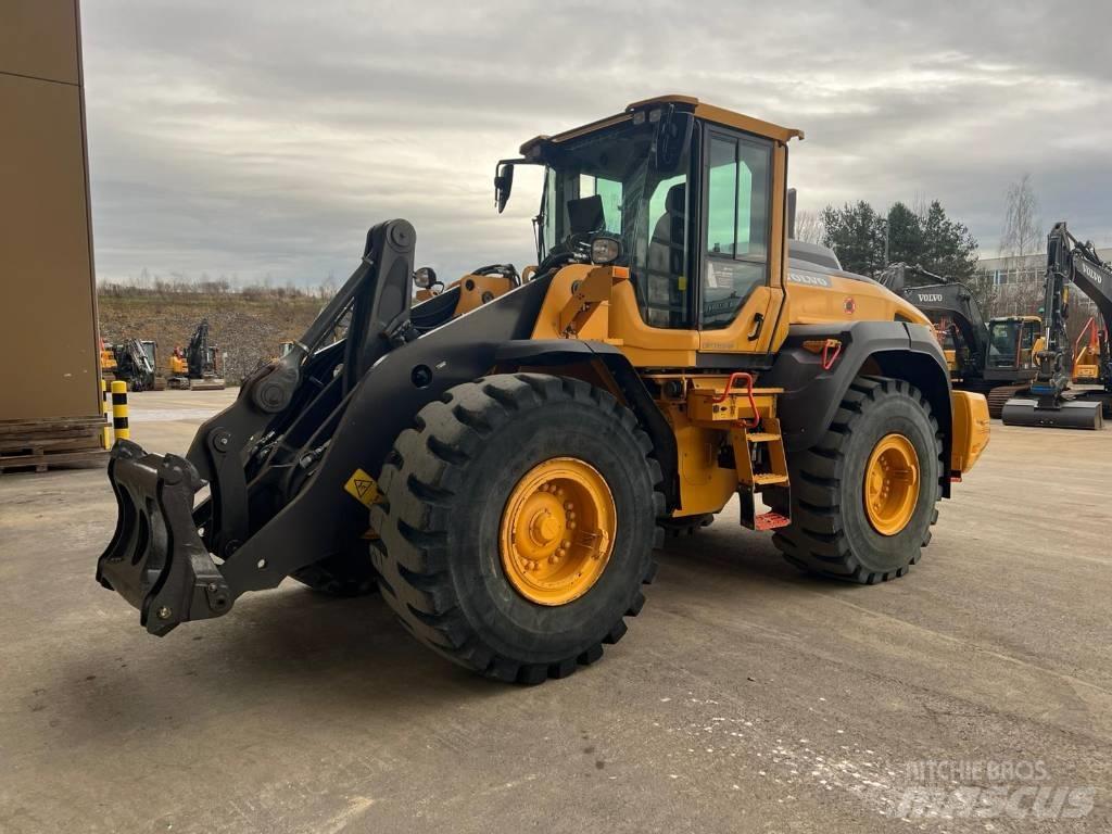 Volvo L120H لوادر بعجل