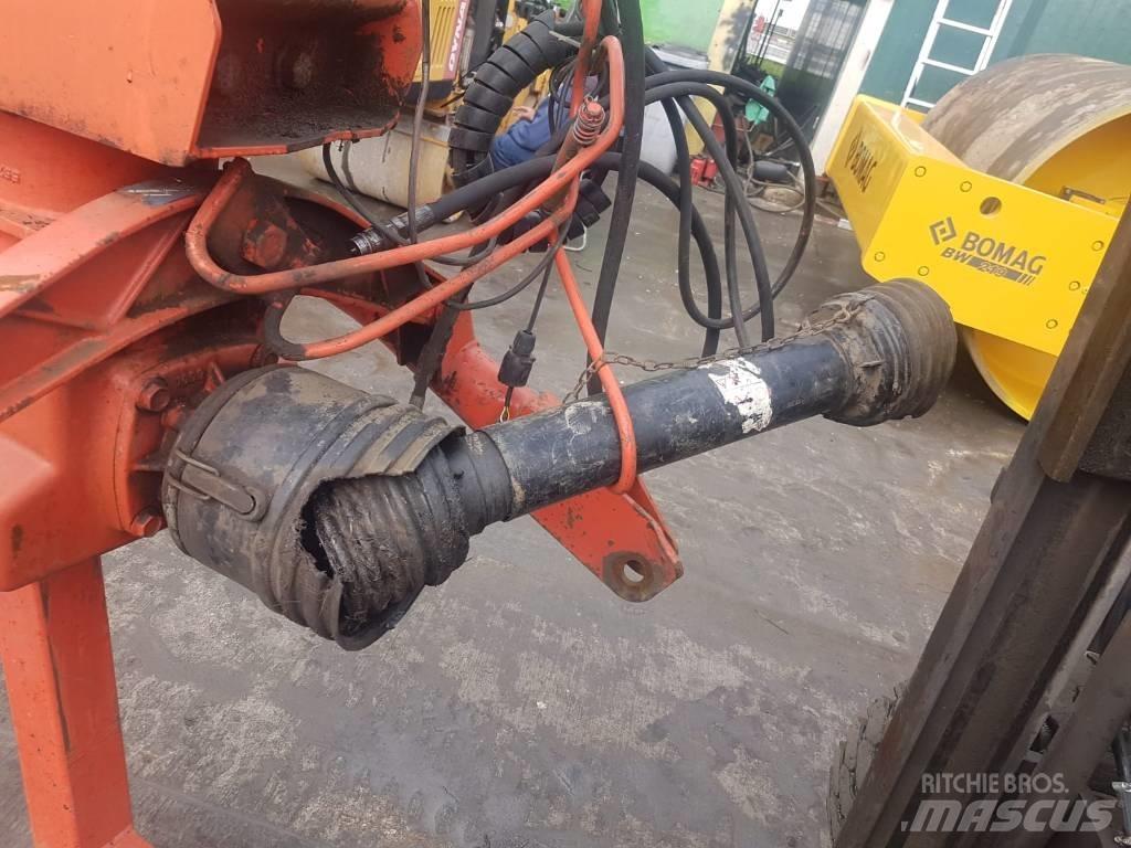 Kuhn FC 303 G C جزازات