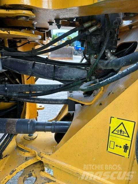 Volvo L 90 H لوادر بعجل