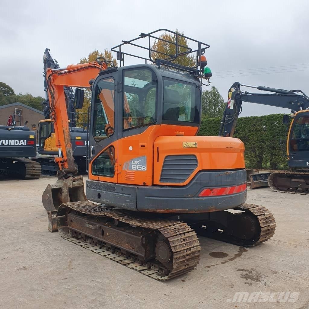 Doosan DX 85 R-3 حفارات وسط 7 طن - 12 طن