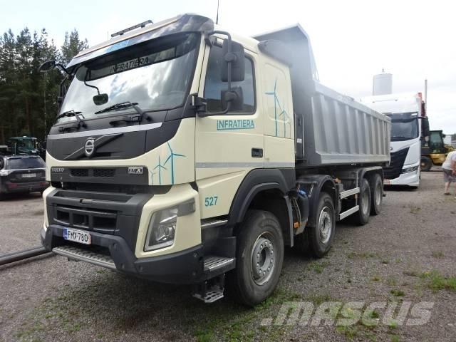 Volvo FMX 8x4 شاحنات قلابة
