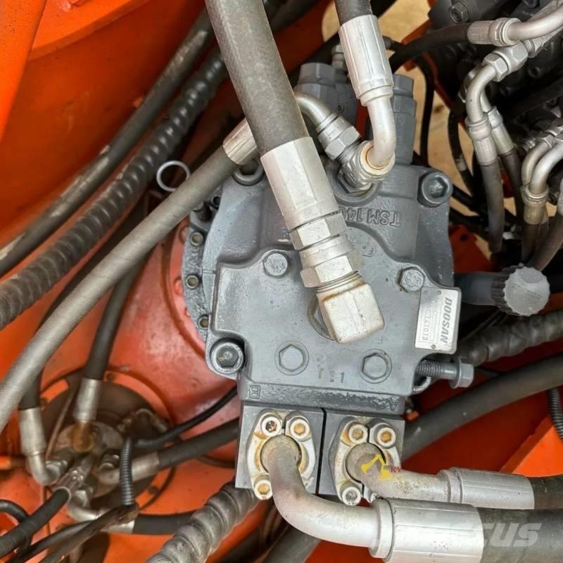 Doosan DX225-9C حفارات زحافة