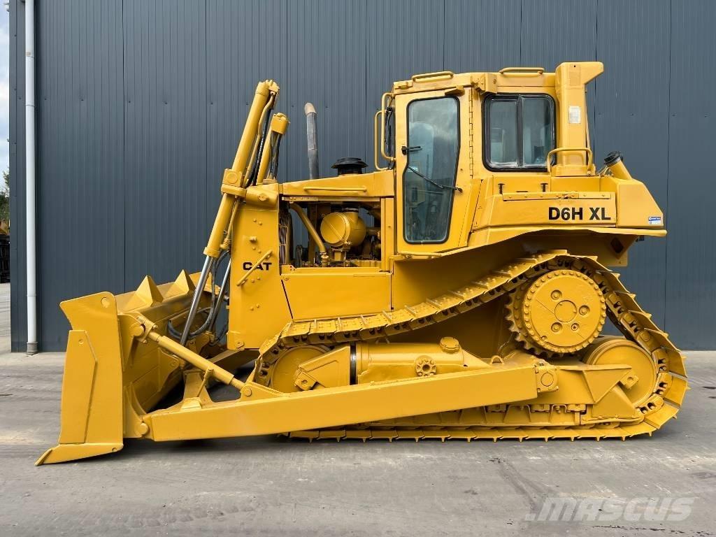 CAT D6H XL بلدوزرات مجنزرة