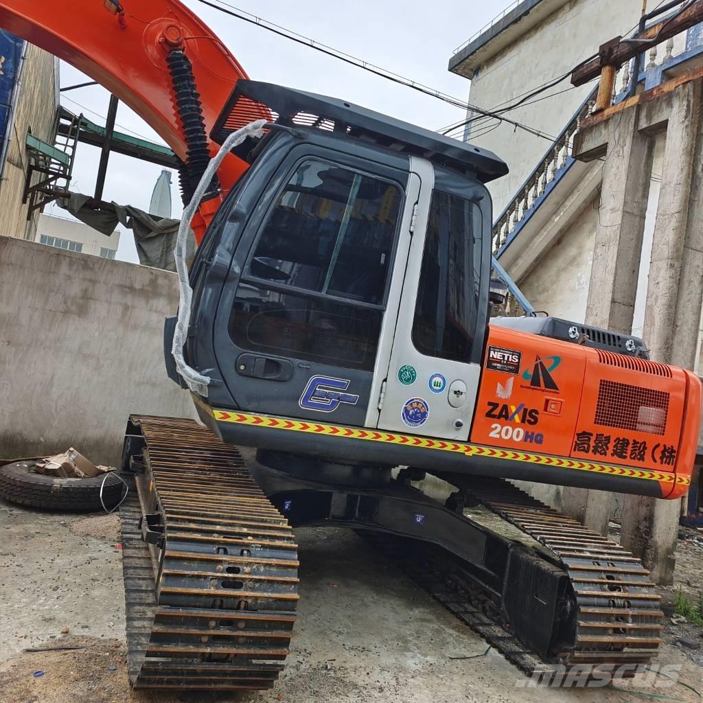 Hitachi ZAXIS 200 3G حفارات زحافة