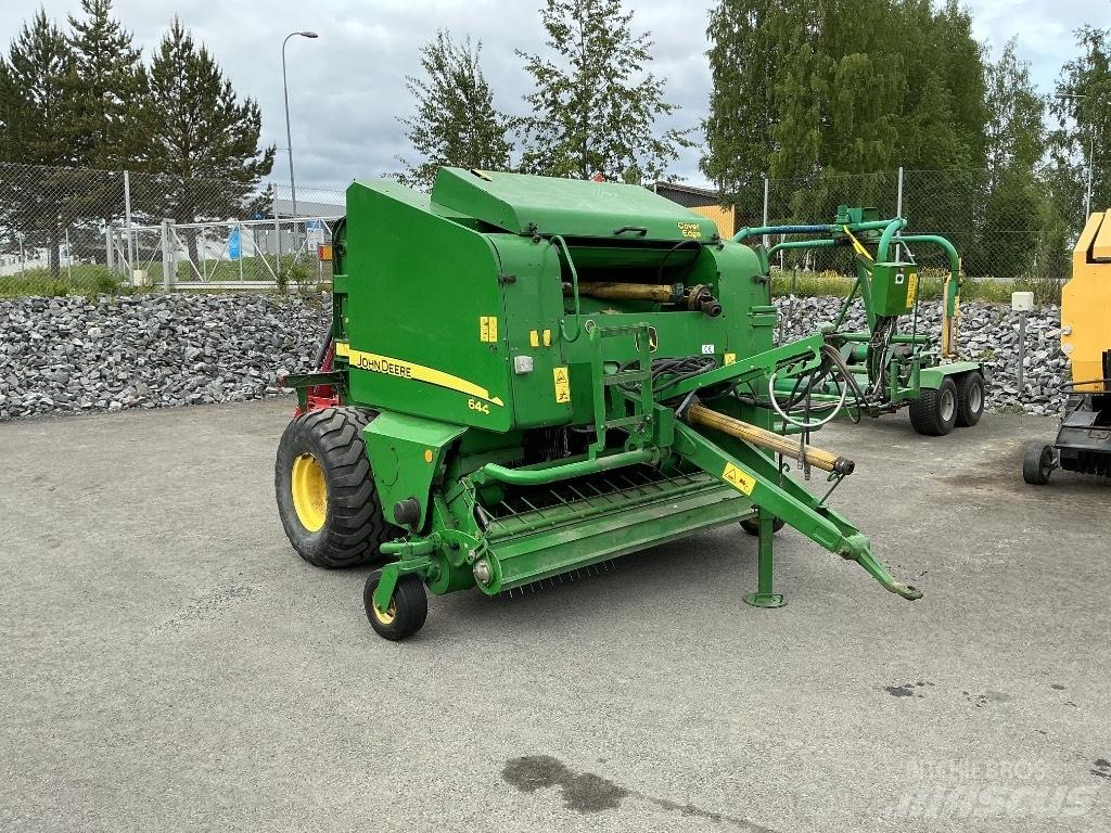 John Deere 644 محزمات مستديرة