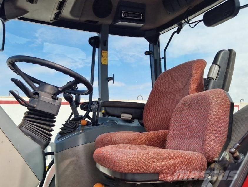 McCormick MC105 الجرارات