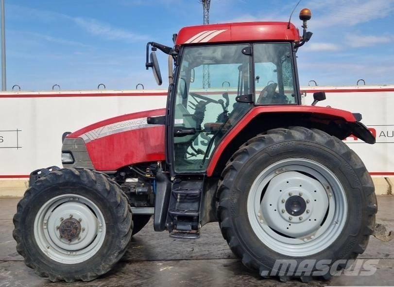 McCormick MC105 الجرارات