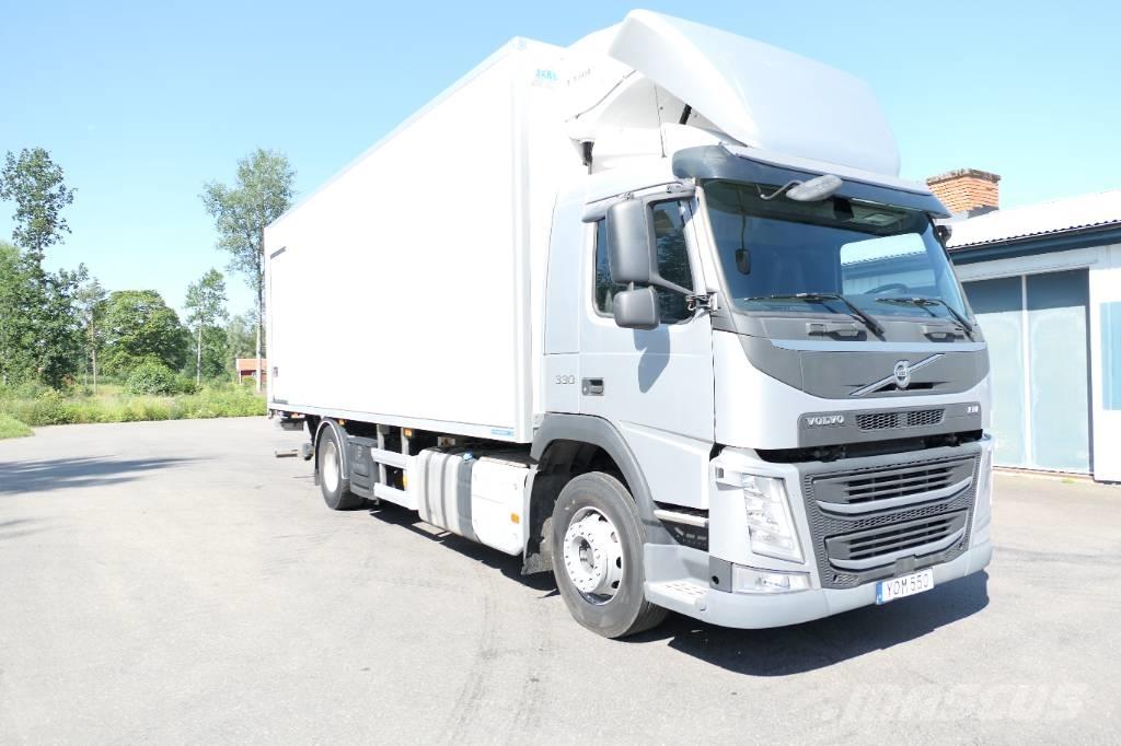 Volvo FM 330 4x2 شاحنات بدرجة حرارة قابلة للضبط
