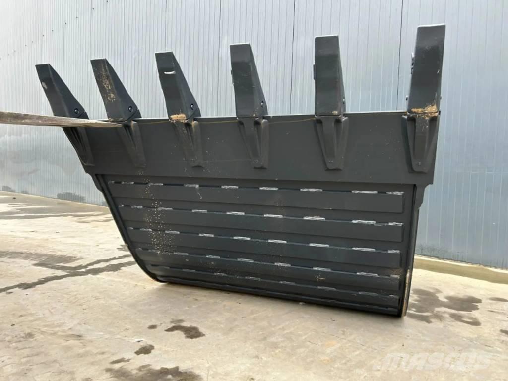 Hitachi ZX220 - 1.40m دلاء