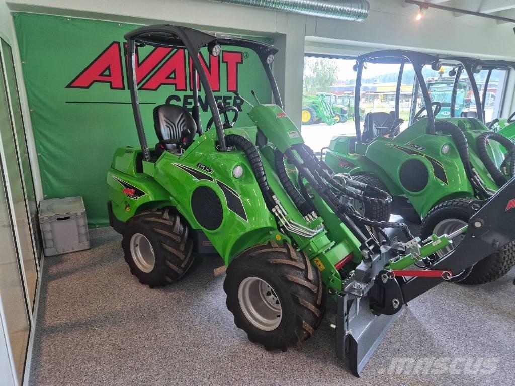 Avant 635 لوادر انزلاقية التوجيه