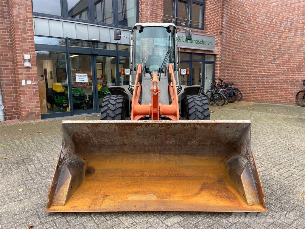 Atlas 80 لوادر بعجل