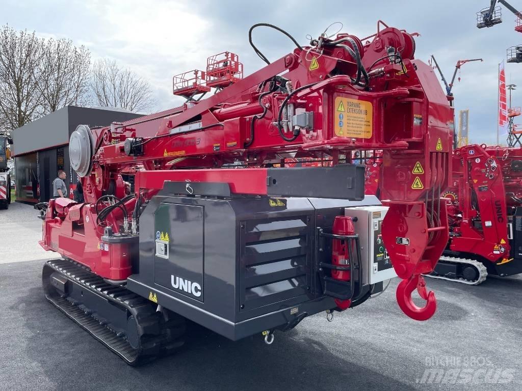 Unic URW-806-3 رافعات مجنزرة