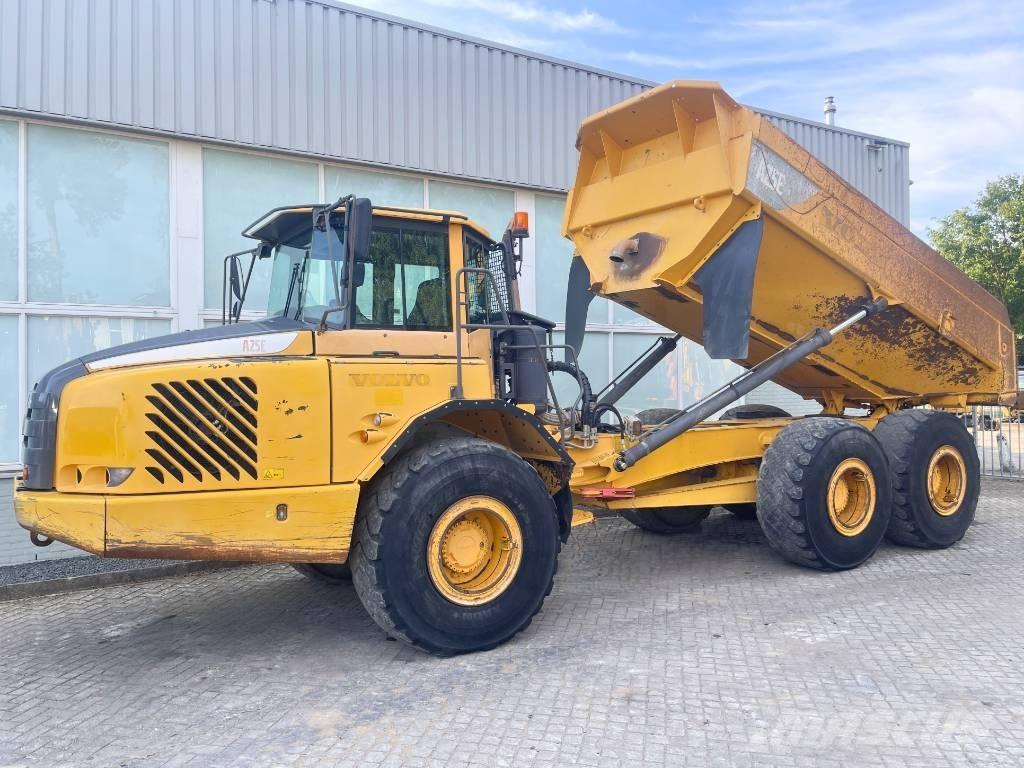 Volvo A25E ساحبات مفصلية