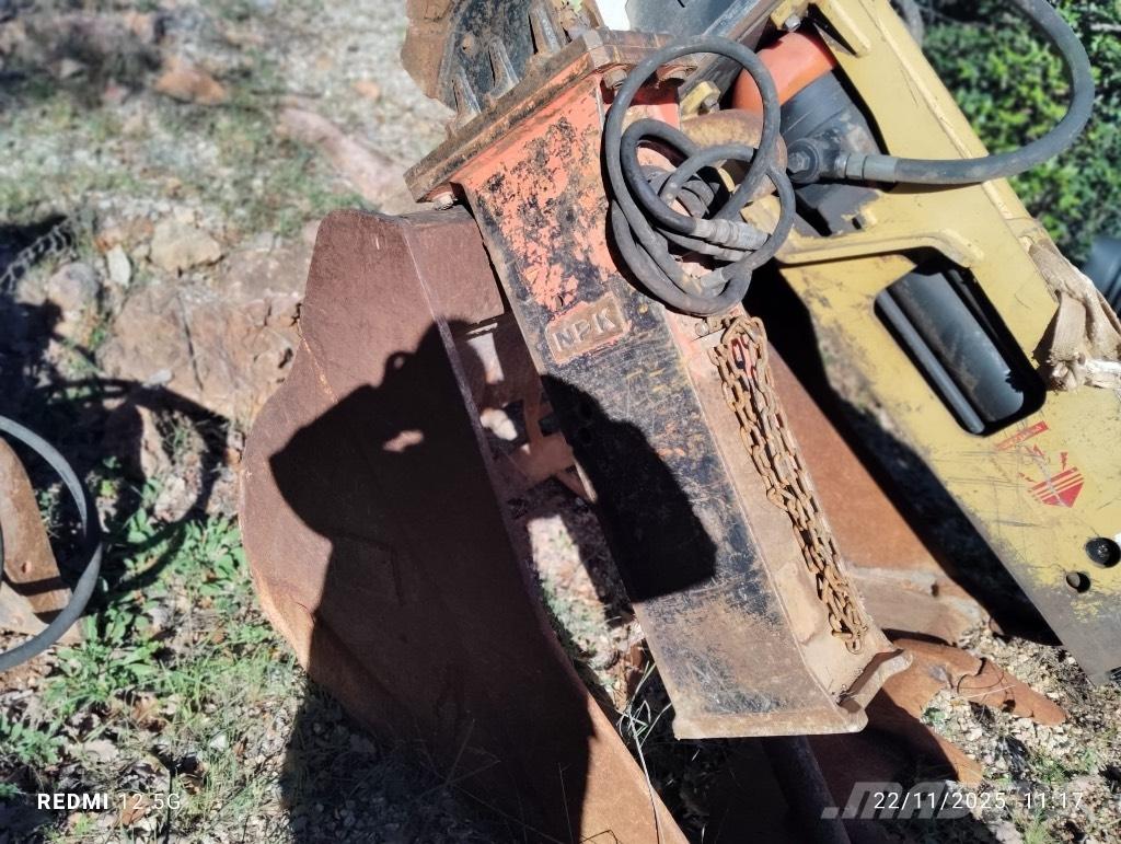 CAT 315 F حفارات زحافة